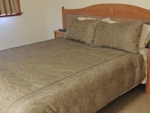 סמית'רס Stork Nest Inn מראה חיצוני תמונה